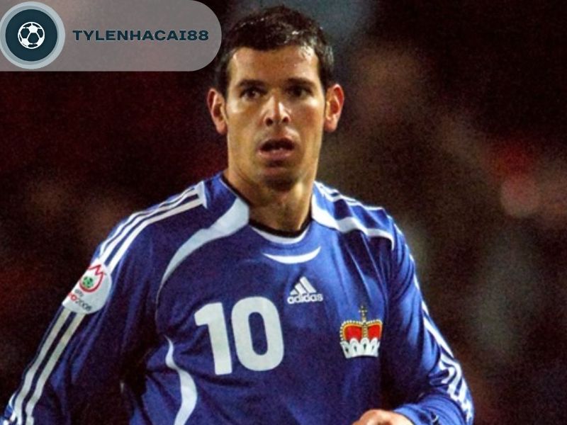Cựu tiền đạo Mario Frick của đội tuyển bóng đá Liechtenstein